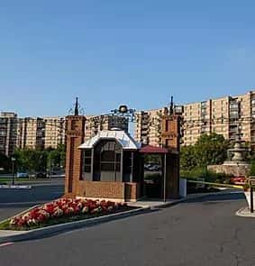 8370 Greensboro DR #425, McLean, VA 22102