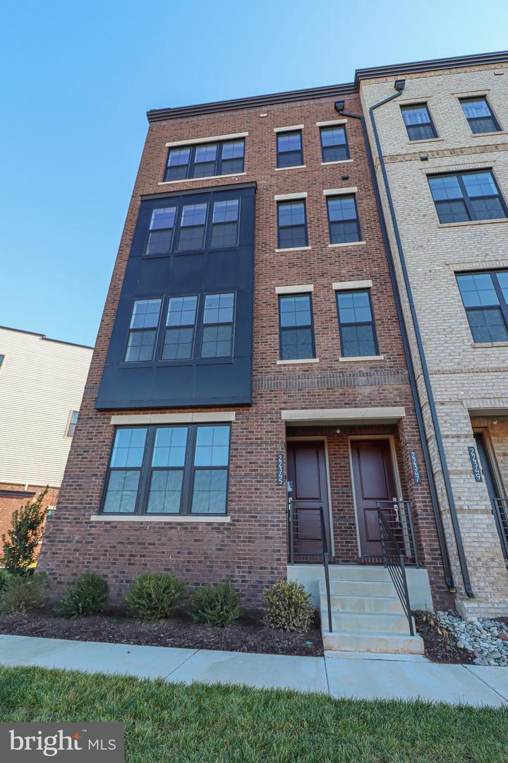22345 Roanoke Rise Ter, Ashburn, VA 20148