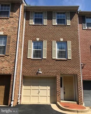 924 S Rolfe St, Arlington, VA 22204
